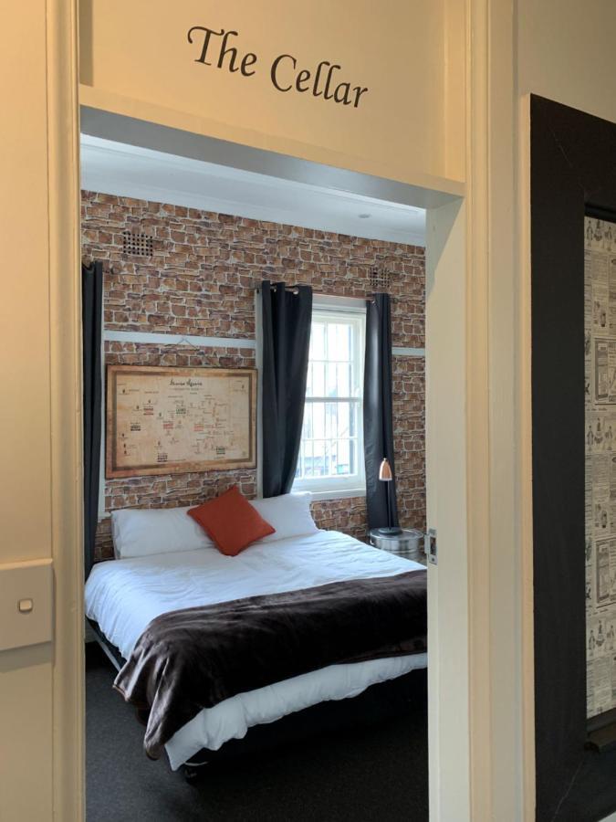 Cat And Fiddle Balmain Hotel Sydney Zewnętrze zdjęcie